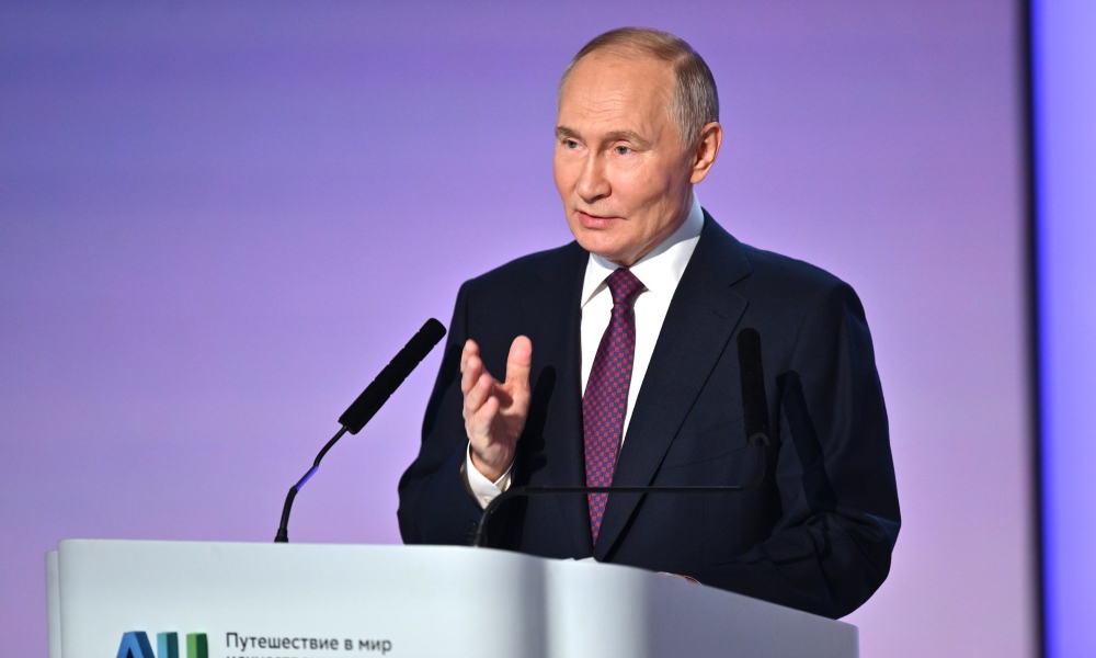 Главные цитаты Путина об ИИ на конференции «Путешествие в мир искусственного интеллекта»